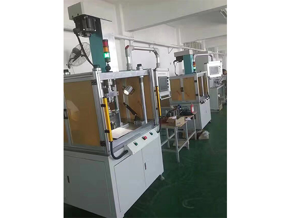連桿銅套連桿壓裝機(jī).jpg