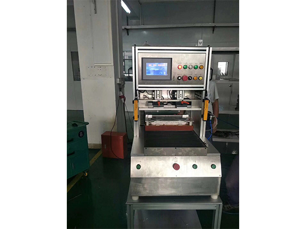 汽車儀表精密壓裝機(jī).jpg
